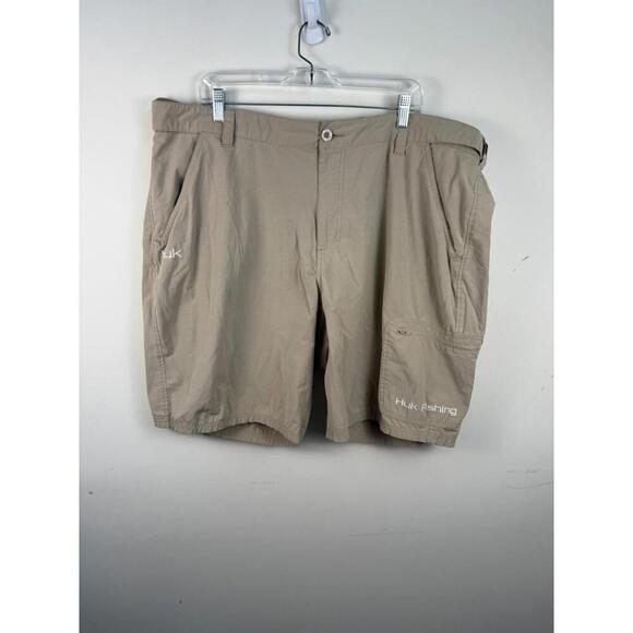 Huk Next Level Men's Shorts 3XL 11" Tan Fishing Performance - Picture 1 of 5